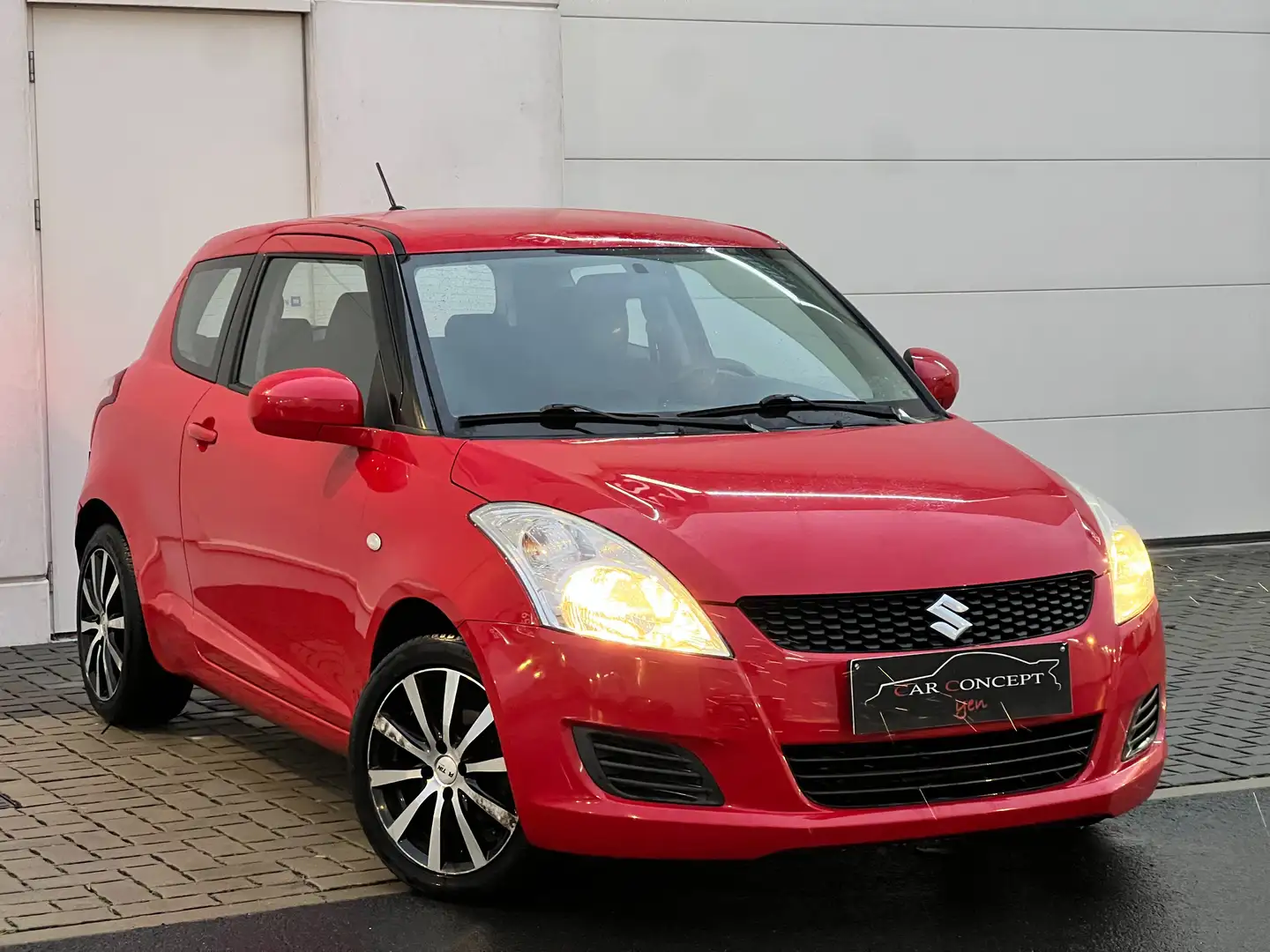 Suzuki Swift 1.2i*CarPlay*Camera*Clim Rouge - 2