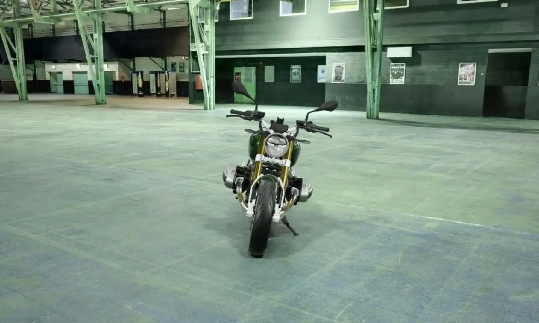 BMW R 12 NineT Verde - 2