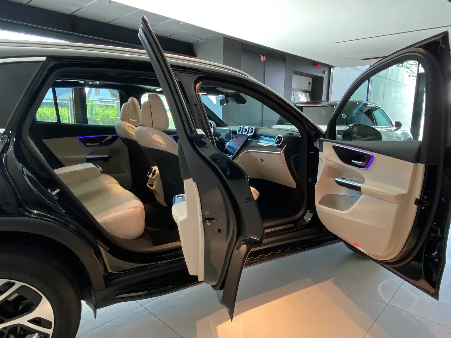Mercedes-Benz GLC 300 e 9G Plug-in 4Matic/Distronic/360/PanoDak/El.Trekh Negro - 1