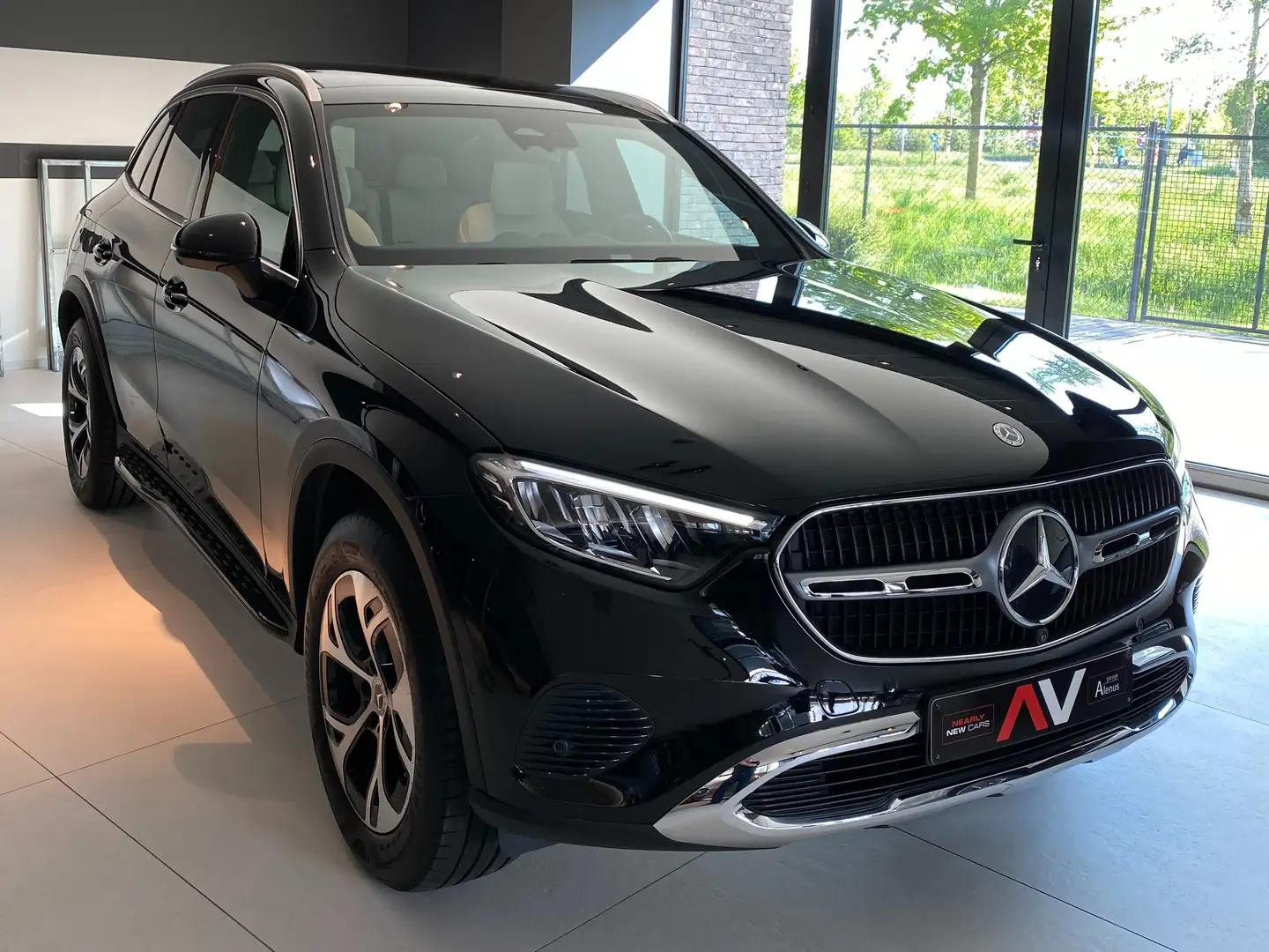 Mercedes-Benz GLC 300 e 9G Plug-in 4Matic/Distronic/360/PanoDak/El.Trekh Negro - 2