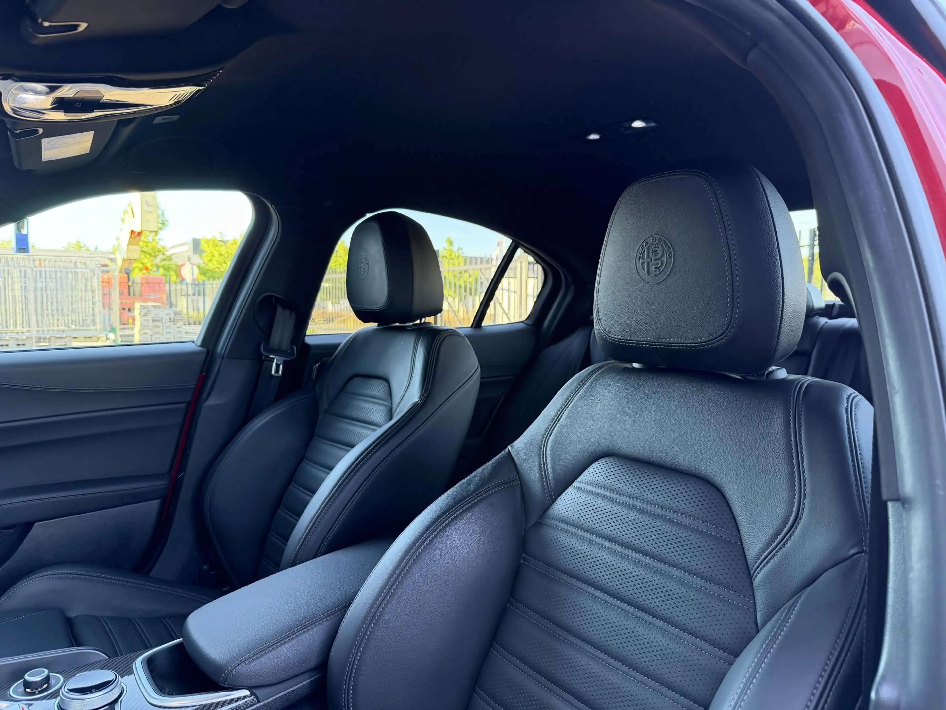 Alfa Romeo Giulia 2.9 V6 Quadrifoglio CARBON | H/K | LEDER — photo 11