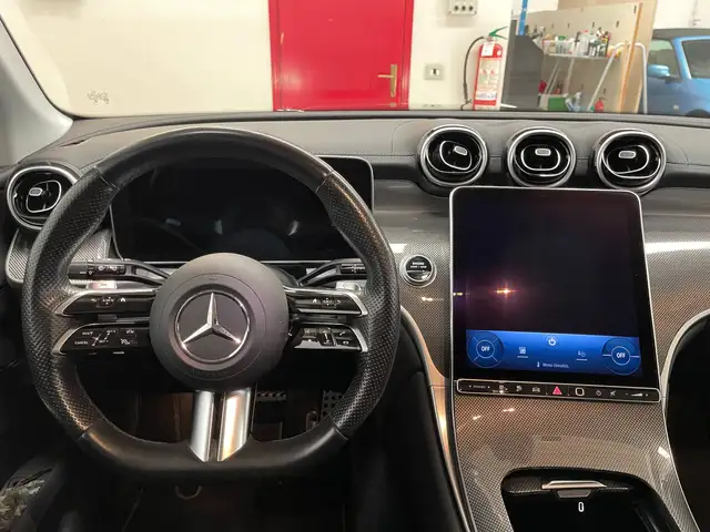 Mercedes-Benz 300 view 7