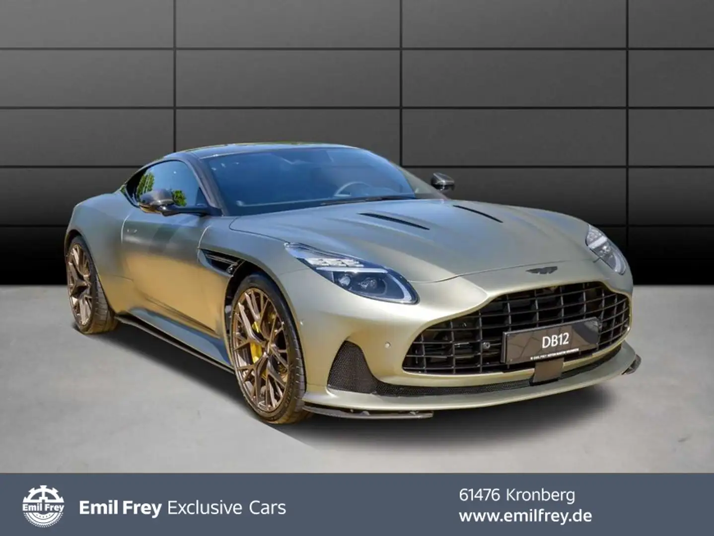 Aston Martin DB12 Coupe Gold - 1