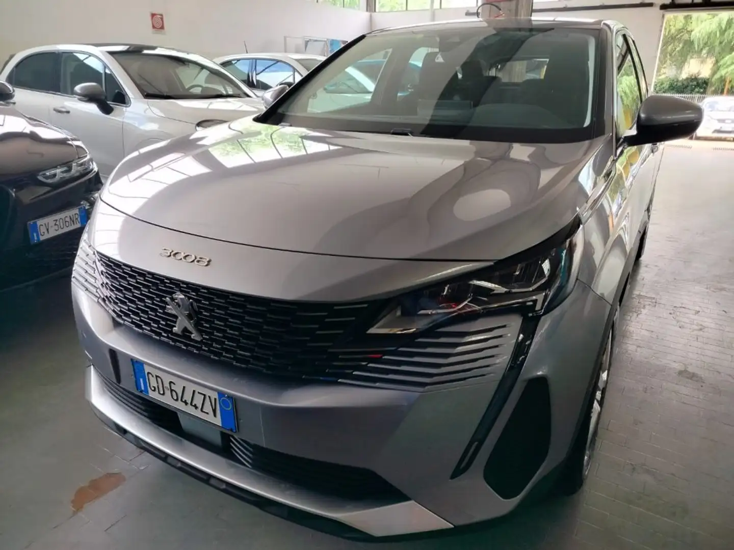 Peugeot 3008 BlueHDi 130 S&S Active Business Blu/Azzurro - 2
