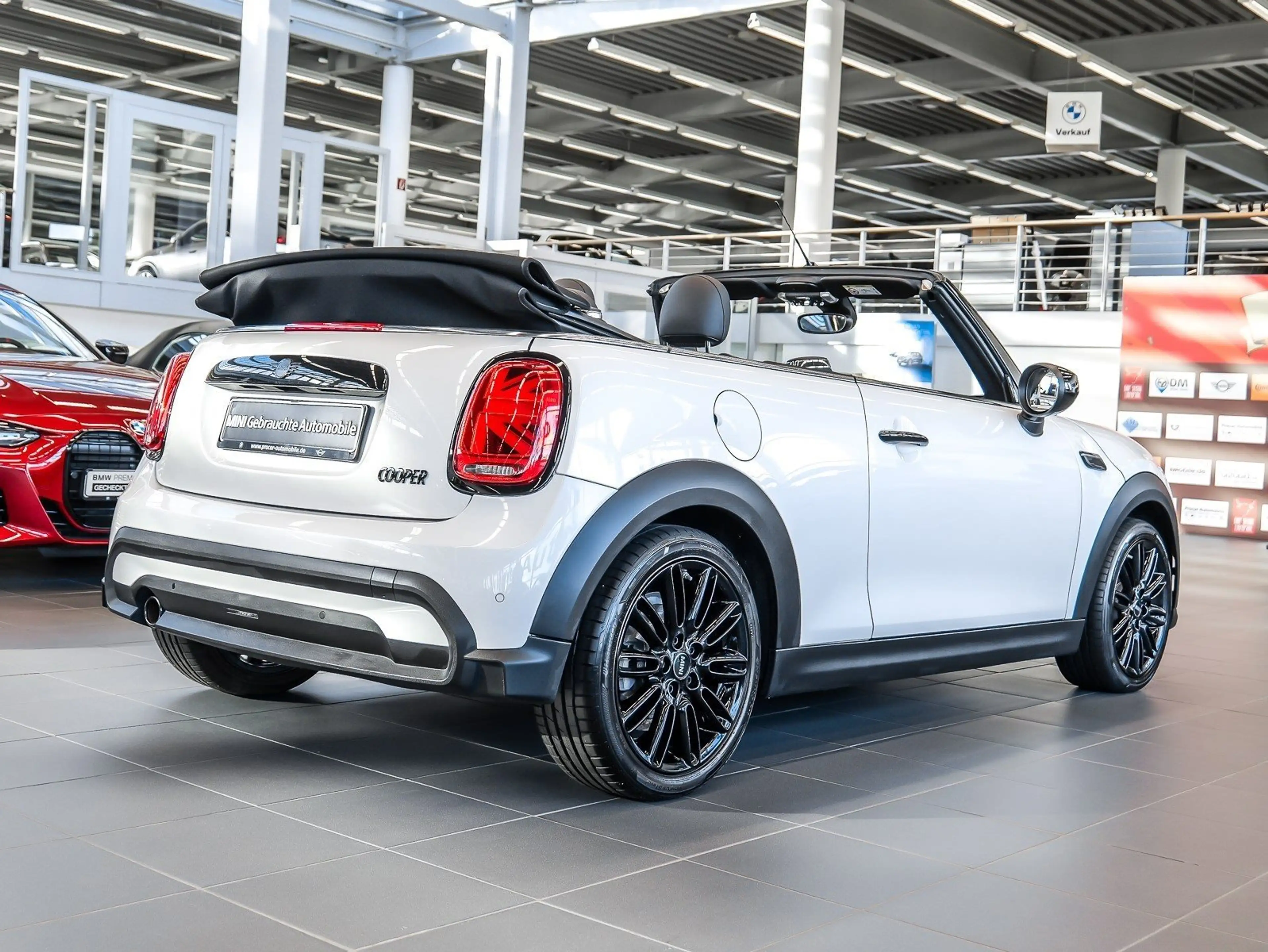 MINI Cooper C Cabrio Cooper C abrio LED PDC V+H DAB Tempomat Klima — photo 2