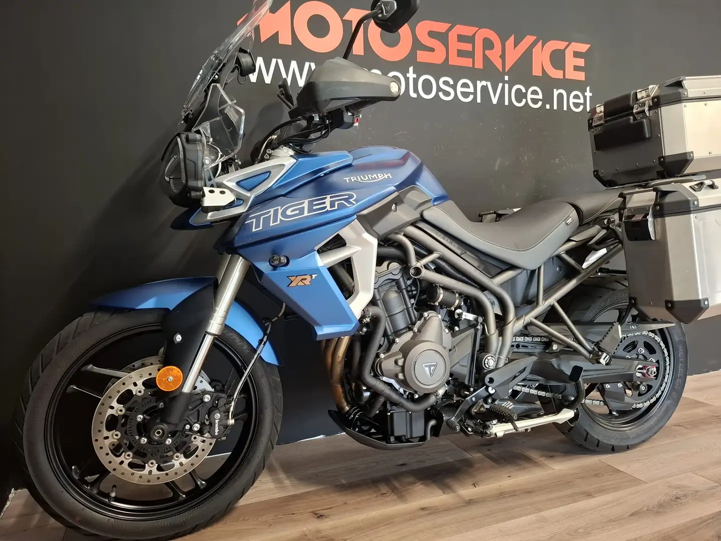 Triumph Tiger 800 XRT my 2018 Albastru - 2