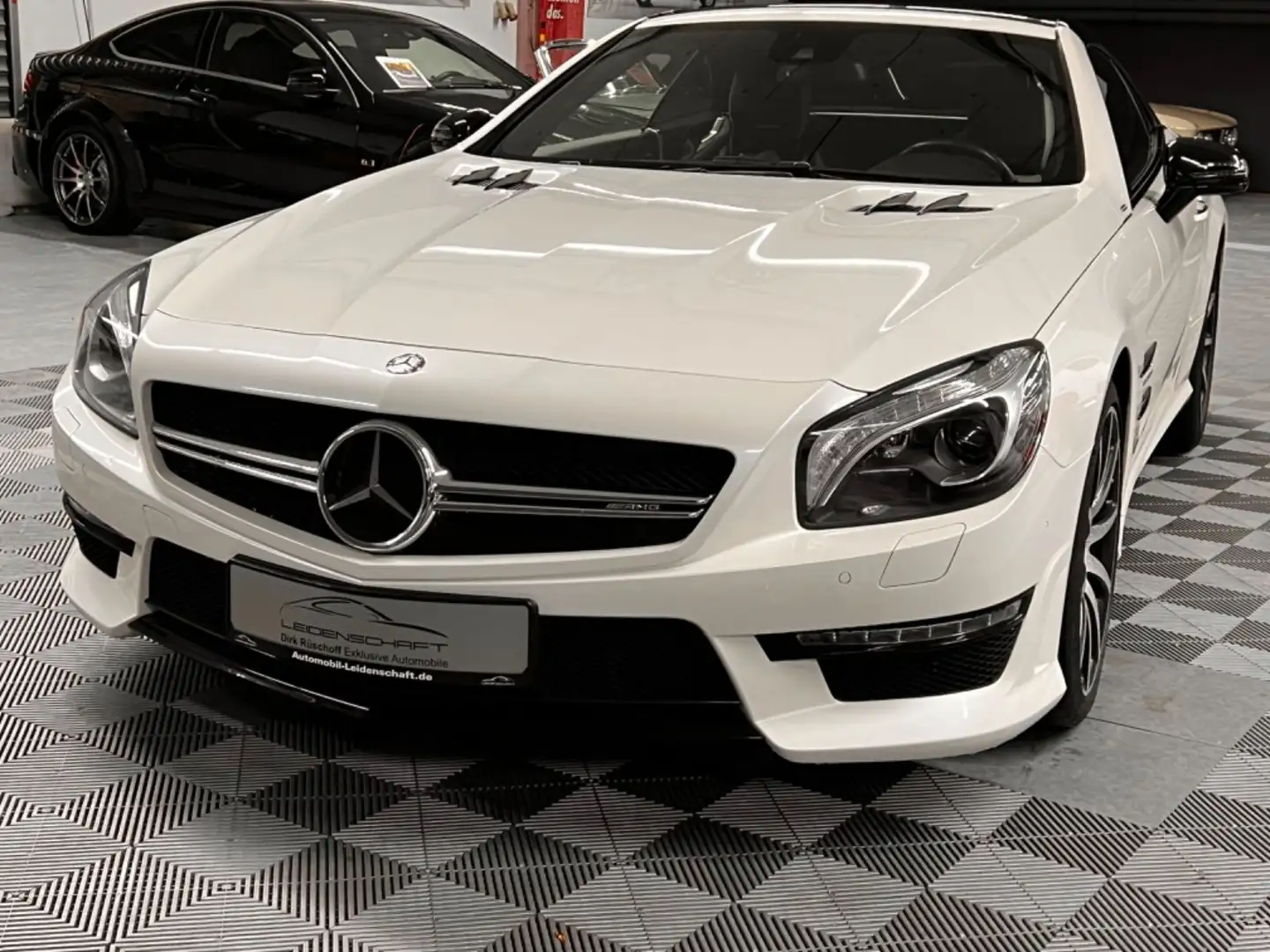 Mercedes-Benz SL 63 AMG SL 63 Roadster AMG 2Look Edition Alb - 1