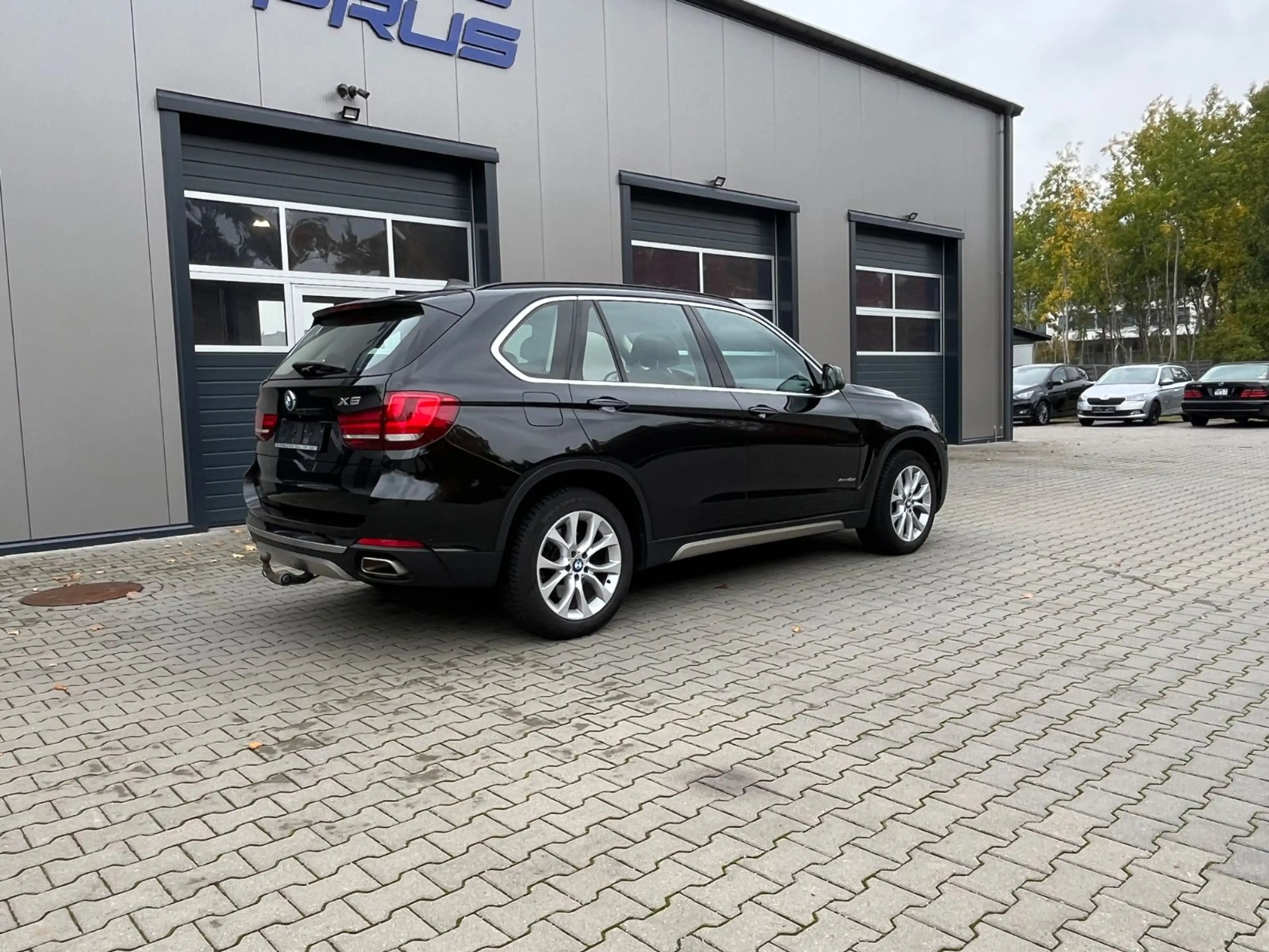 BMW X5 xDrive 40 d — photo 10
