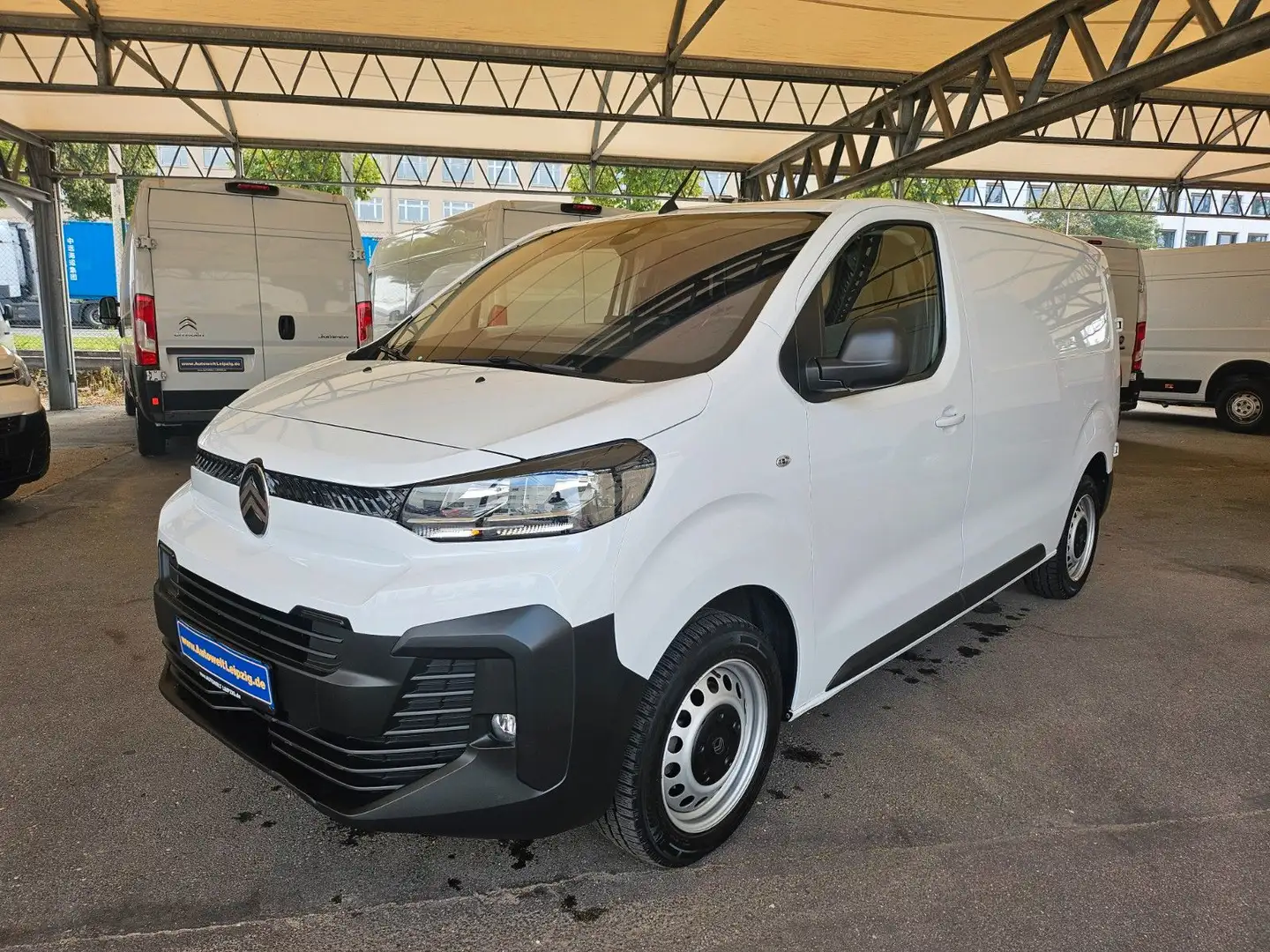 Citroen Jumpy 2.0 HDI 145 EAT8 M L2 Kasten Autom. Weiß - 1