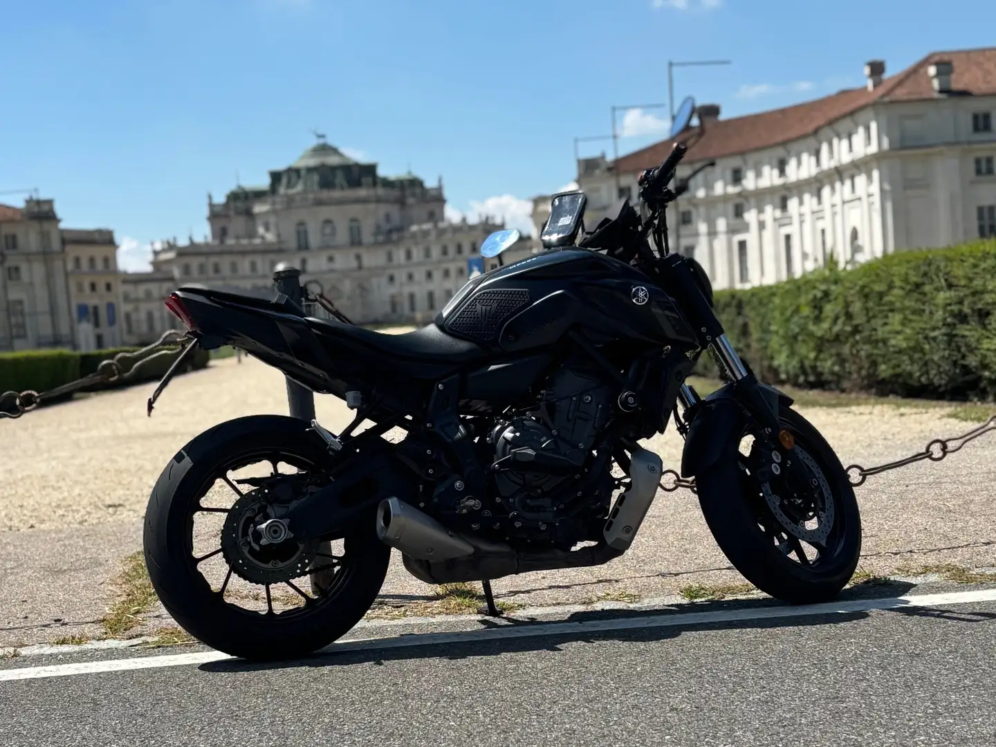 Yamaha MT-07 MY23 Noir - 1