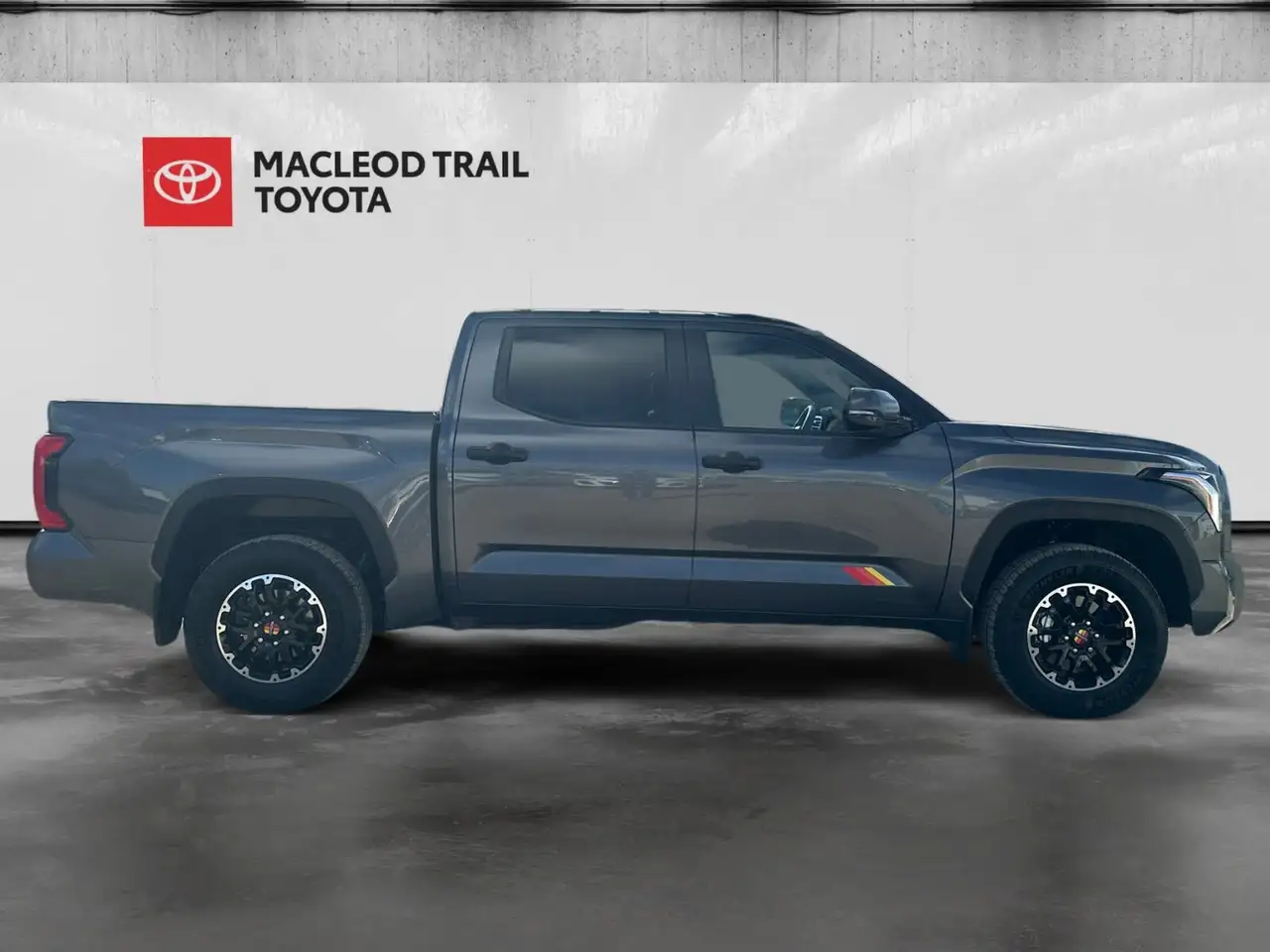 Toyota Tundra снимка Toyota Tundra