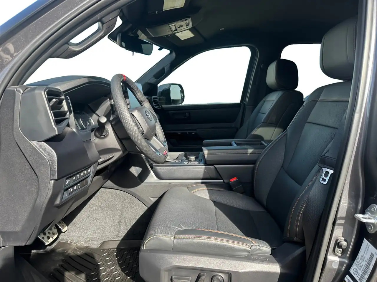 Toyota Tundra снимка Toyota Tundra