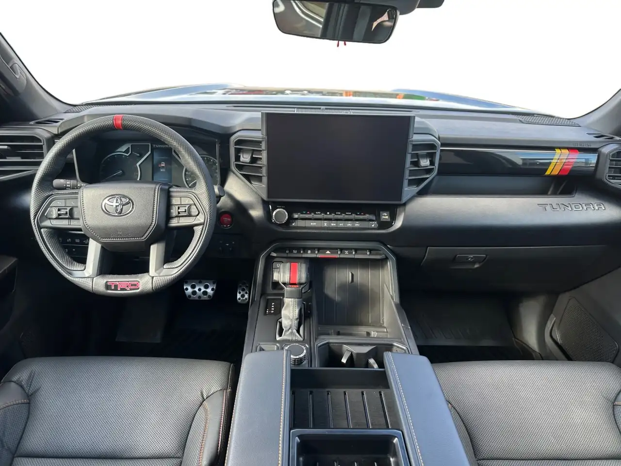 Toyota Tundra снимка Toyota Tundra