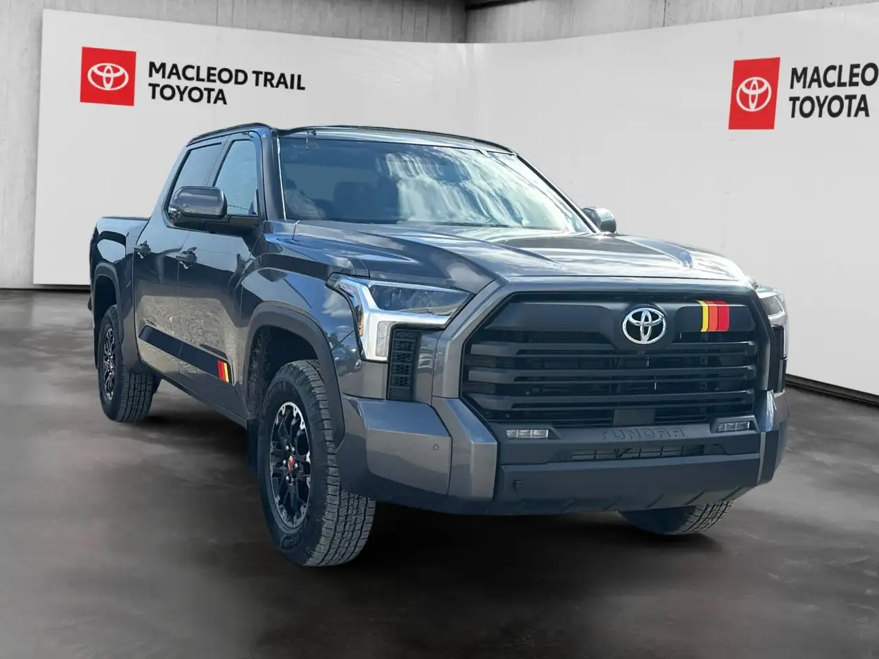 Toyota Tundra снимка Toyota Tundra