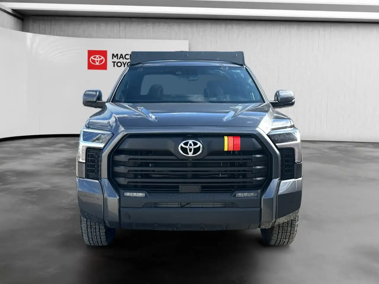 Toyota Tundra снимка Toyota Tundra