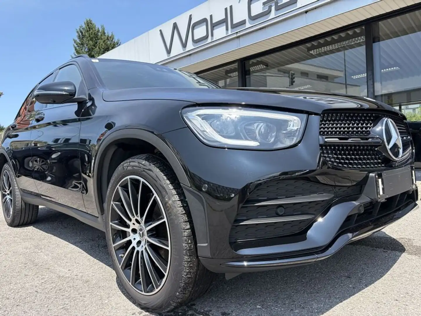 Mercedes-Benz GLC 300 e 4Matic (253.953) Schwarz - 2