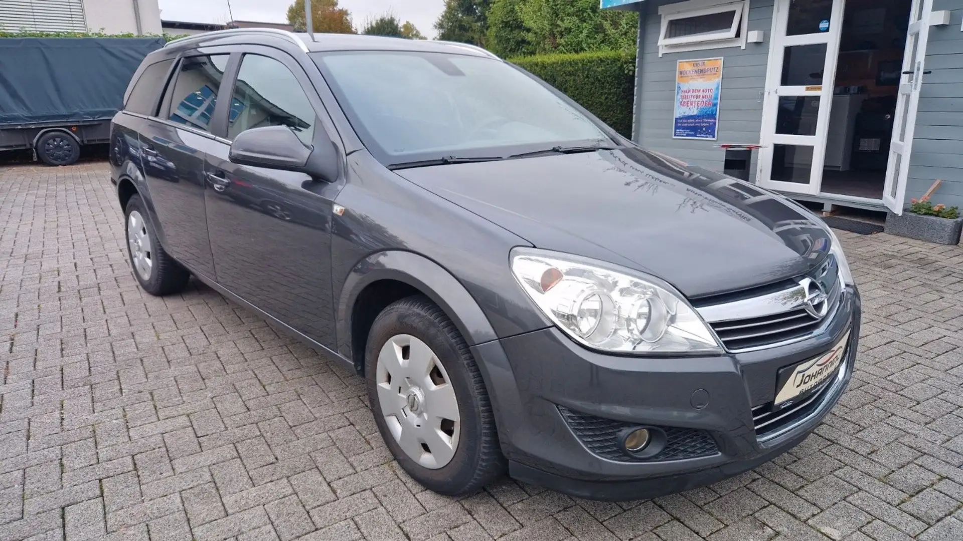 Opel Astra H Caravan Edition Grau - 1