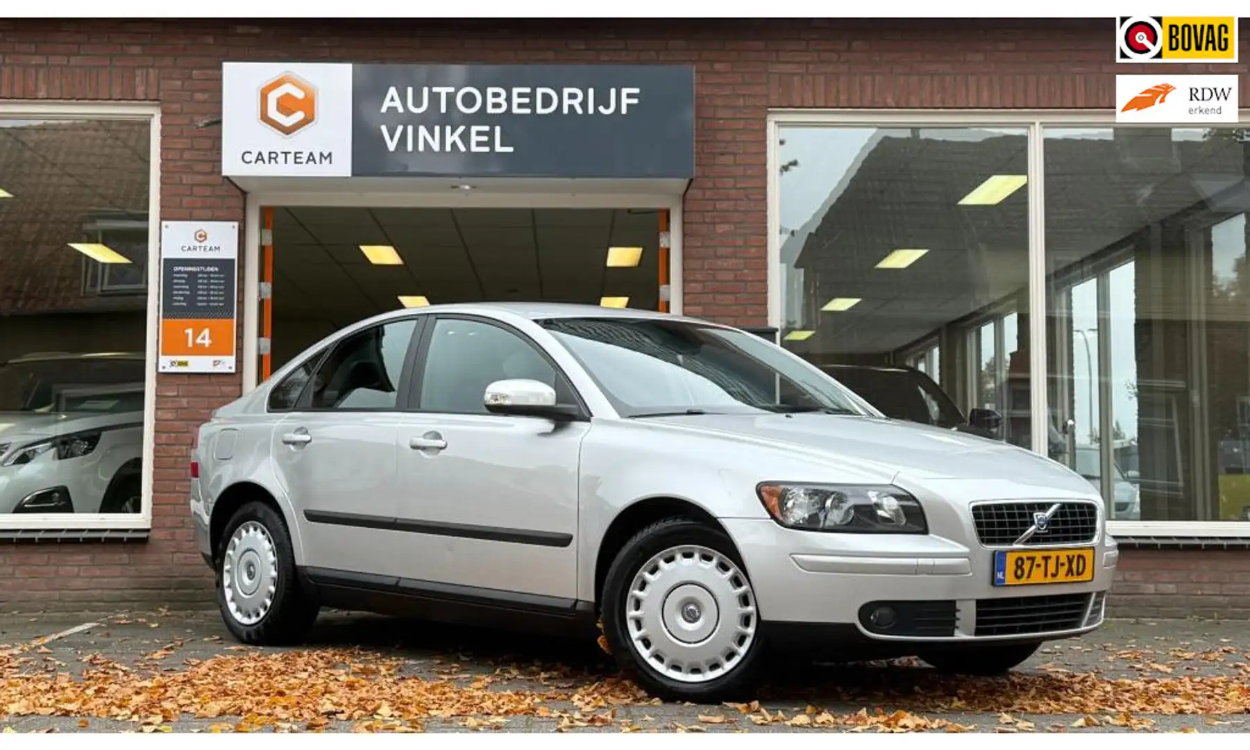Volvo S40 2.4 Edition I *Eerste eigenaar*Trekhaak*parkeersen Grijs - 1