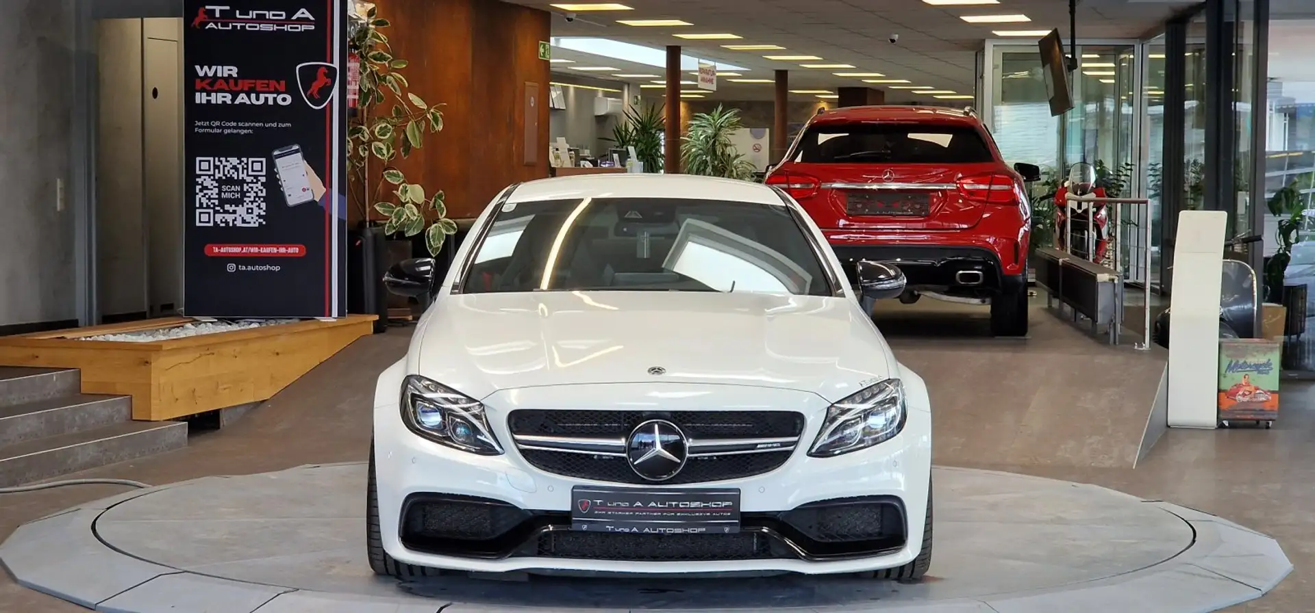 Mercedes-Benz C 63 AMG S Coupe Aut. *Kamera*Heckspoiler* Weiß - 2