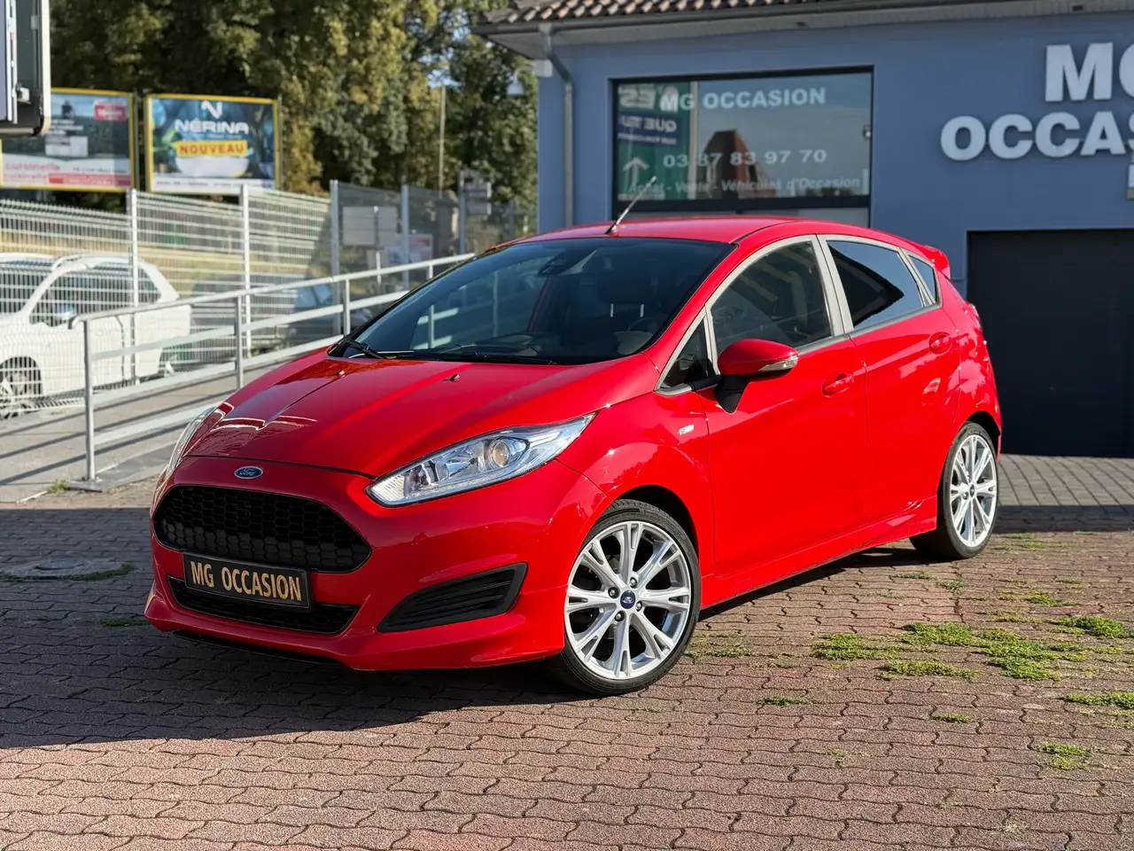 Ford Fiesta 3 portes — photo 3
