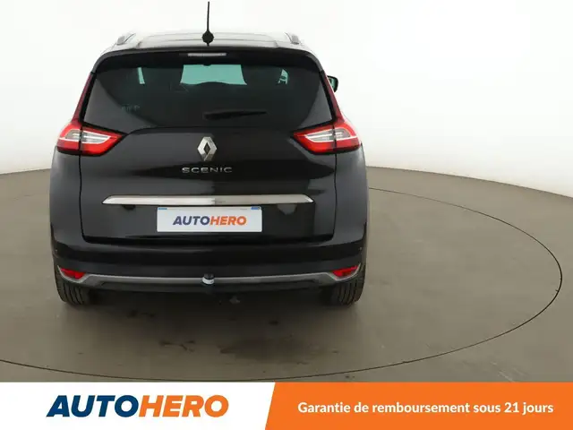 Renault Grand Scenic view 5