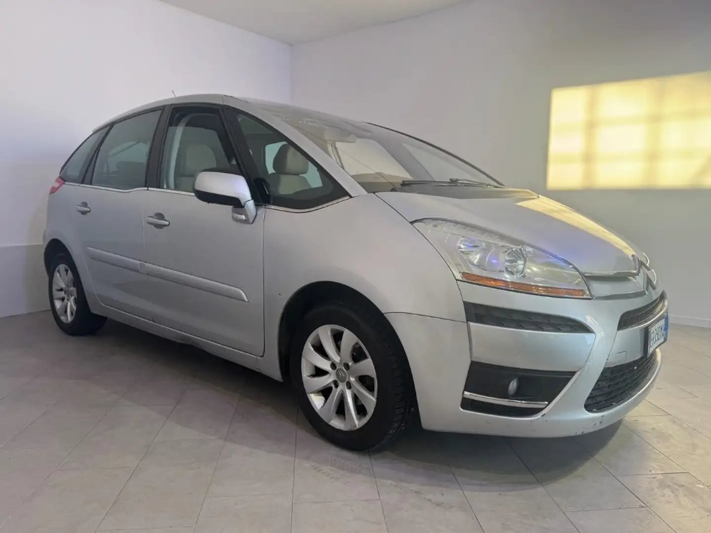 Citroen C4 Grand Picasso 1.6 VTi 120 Perfect Silber - 2