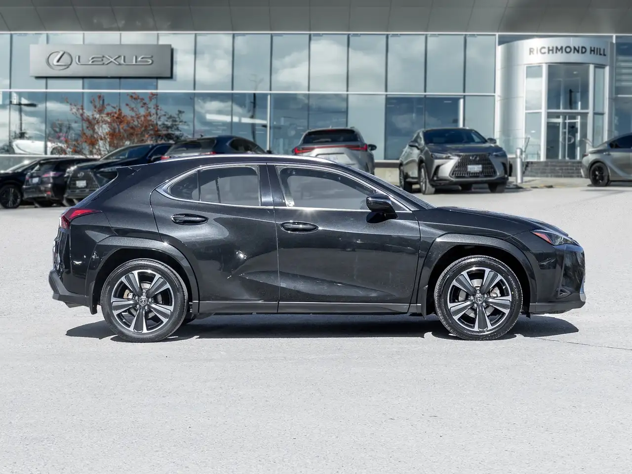 Lexus UX снимка Lexus UX