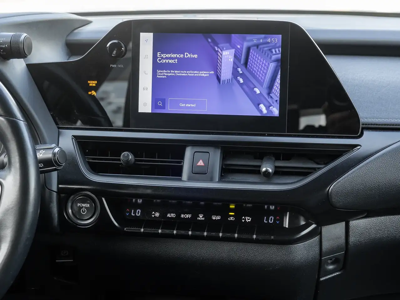 Lexus UX снимка Lexus UX