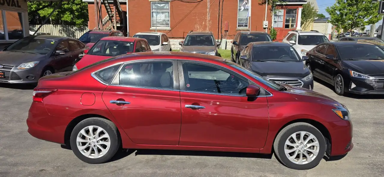 Nissan Sentra photo Nissan Sentra