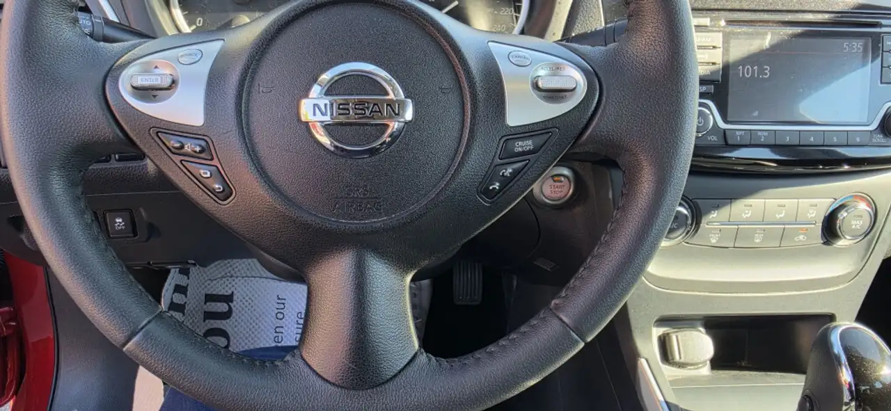 Nissan Sentra photo Nissan Sentra