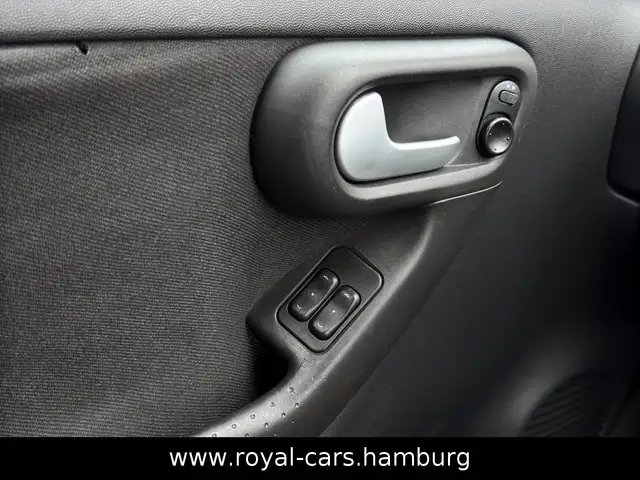 Opel Corsa view 22