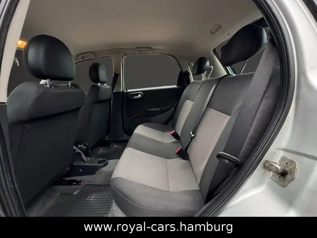 Opel Corsa view 13