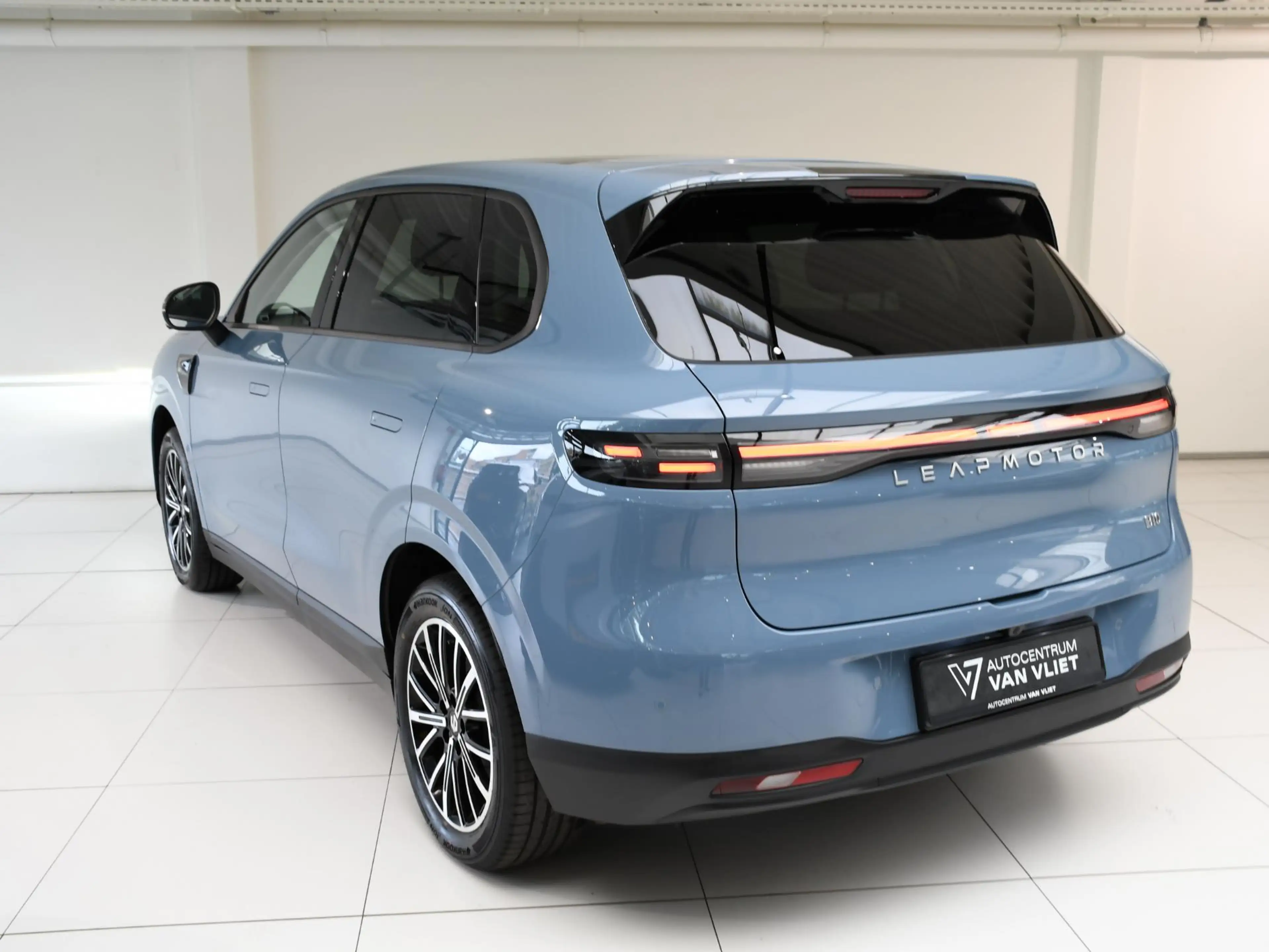 Leapmotor B10 Design Hybrid EV 18.8 kWh | Apple Carplay/Android — photo 7