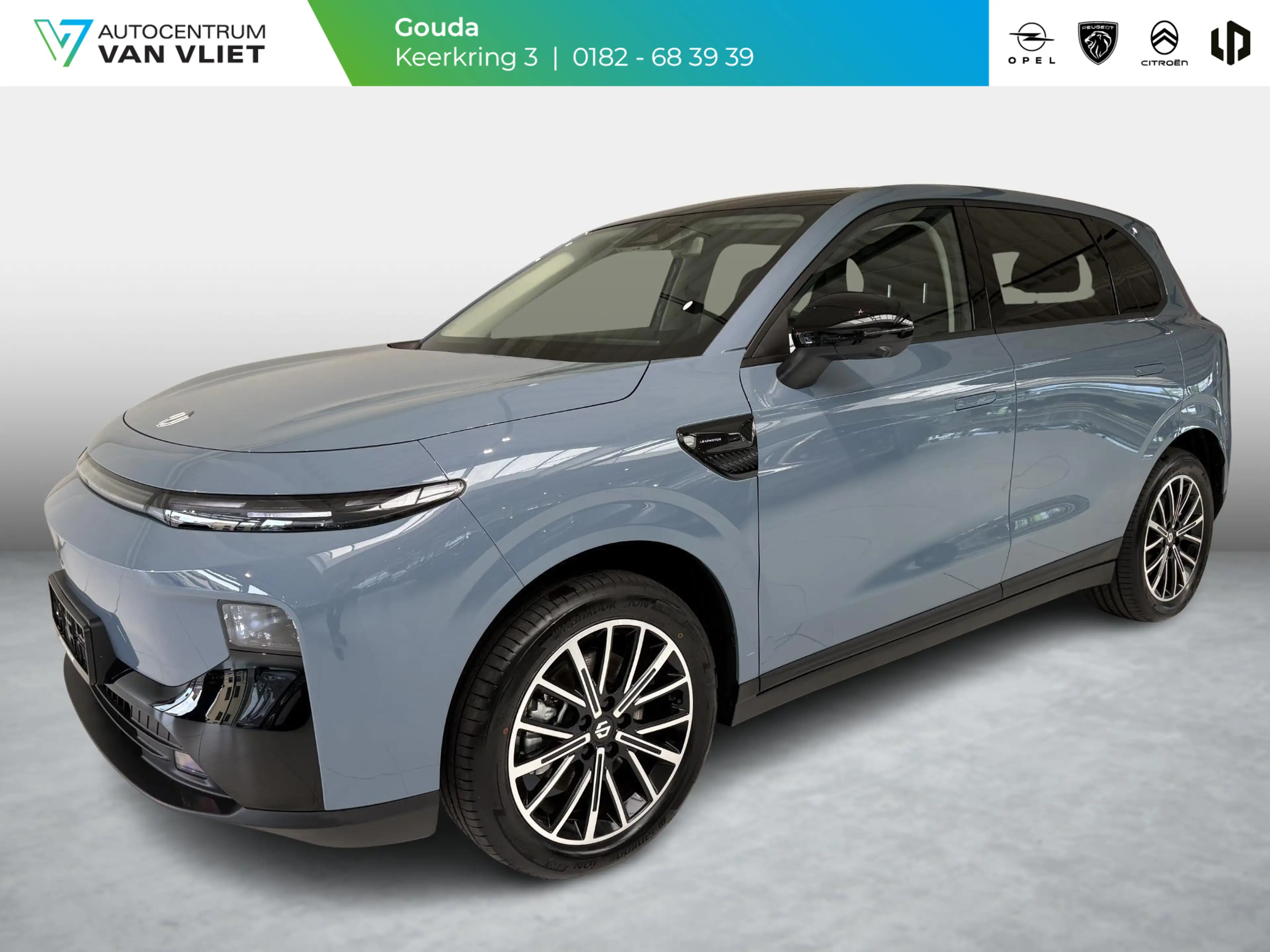 Leapmotor B10 Design Hybrid EV 18.8 kWh | Apple Carplay/Android