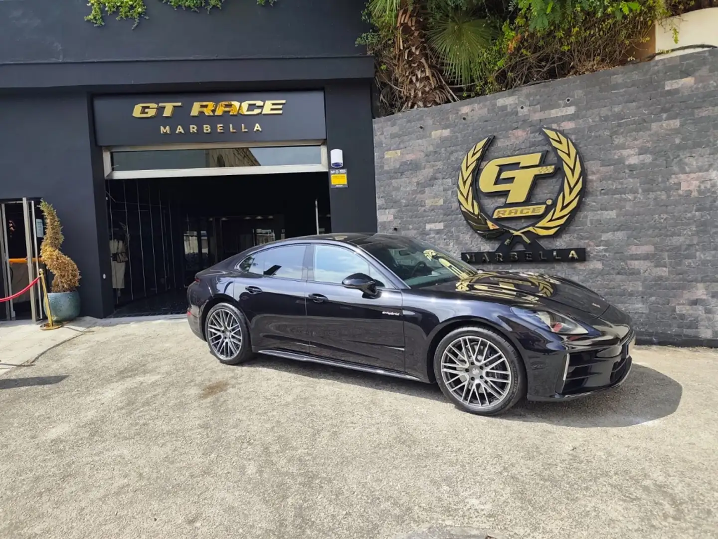 Porsche Panamera 4 E-Hybrid Aut. Negro - 2