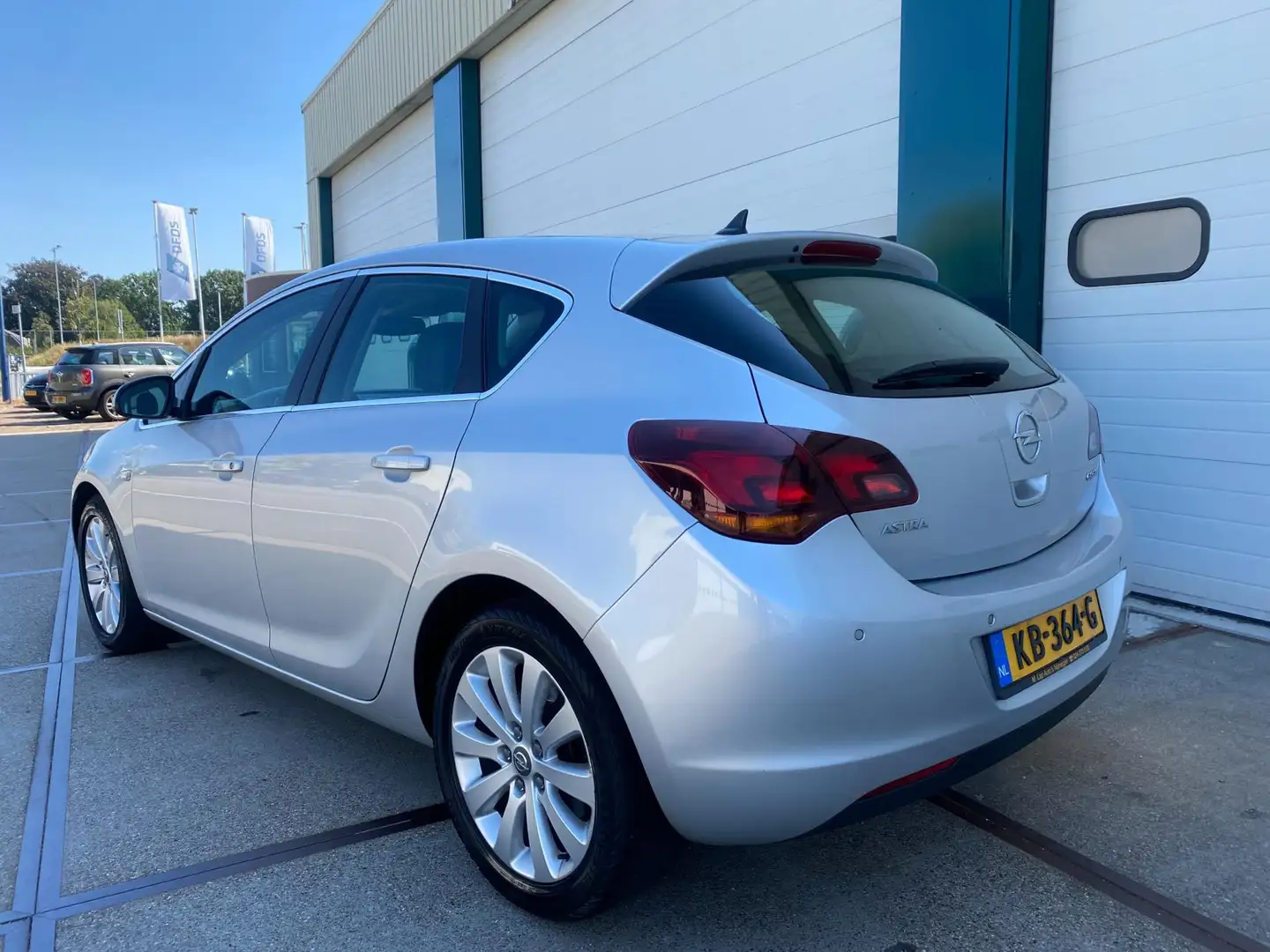Opel Astra 1.7 CDTi S/S Cosmo Gris - 2