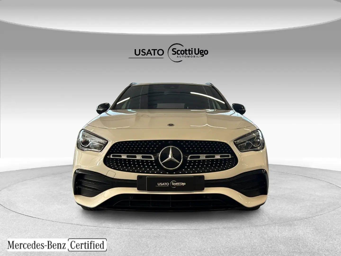 Mercedes-Benz GLA 180 180 d Premium auto Bianco - 2