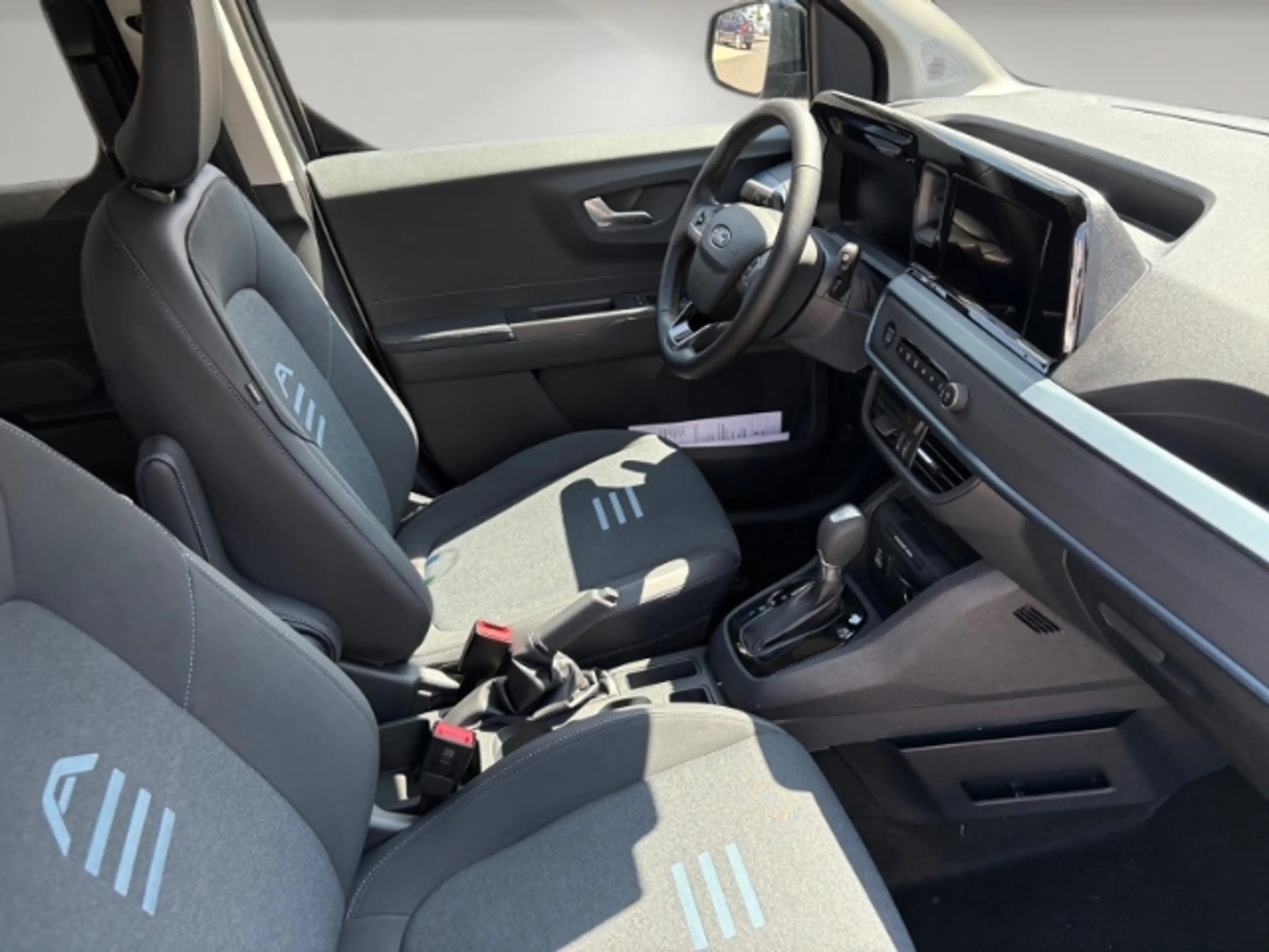 Ford Tourneo Courier Active 1.0 EcoBoost 125PS Automatik/AHK/Winter-Pak — photo 15