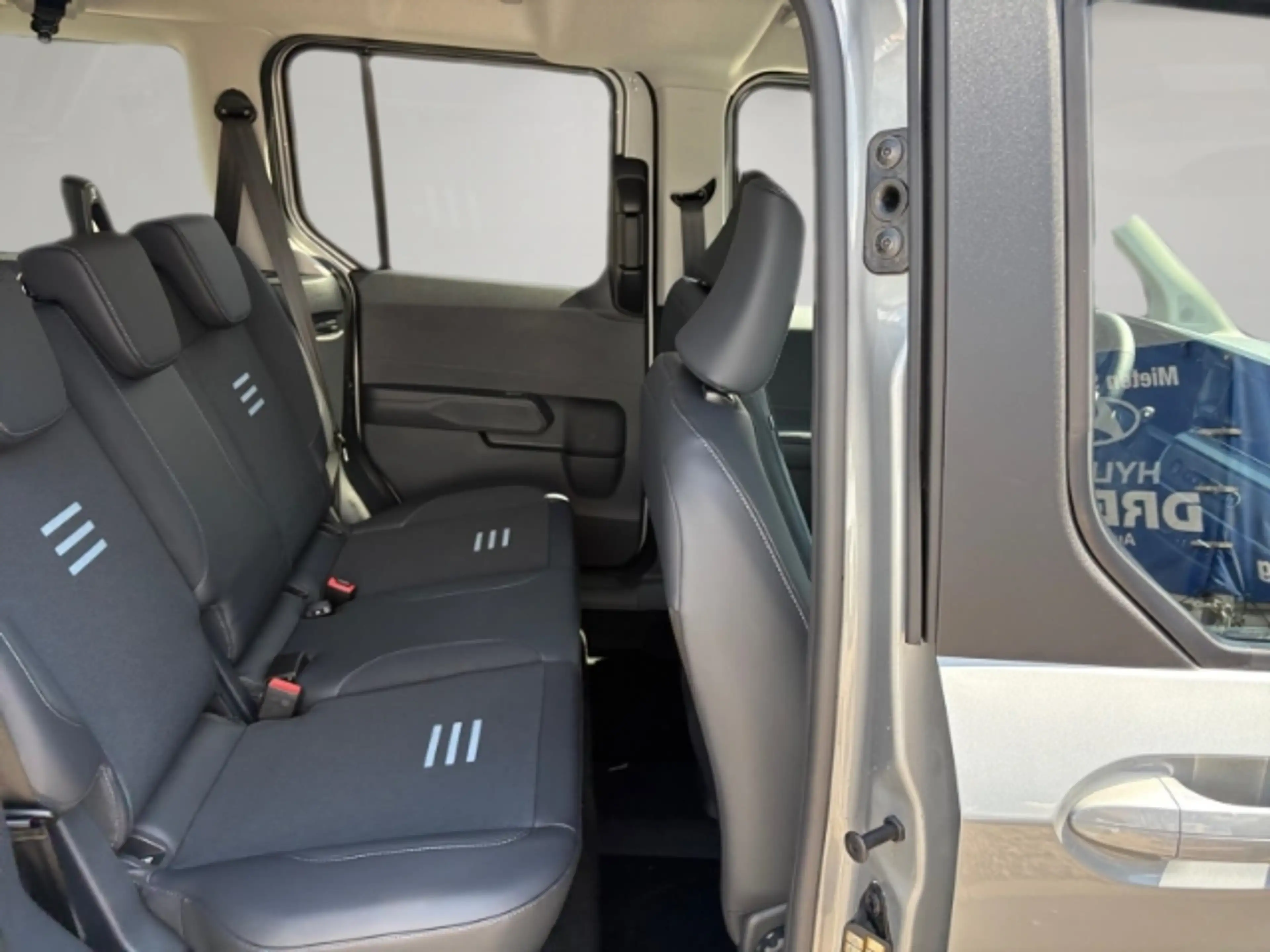 Ford Tourneo Courier Active 1.0 EcoBoost 125PS Automatik/AHK/Winter-Pak — photo 14