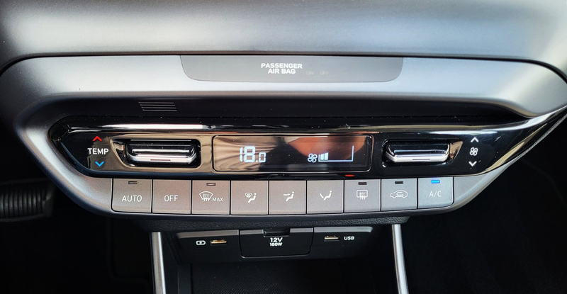 Hyundai i20 1.0 T-GDI Comfort Smart / Apple Carplay & Android — photo 17