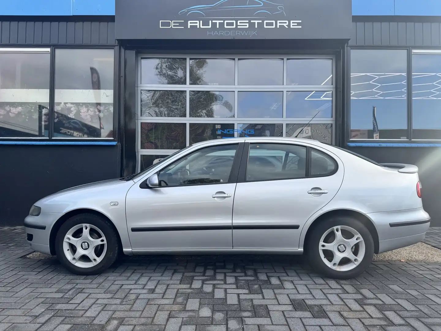 SEAT Toledo 1.6-16V Sport Airco Cruise 2e Eig Volledig Dealero Grau - 2