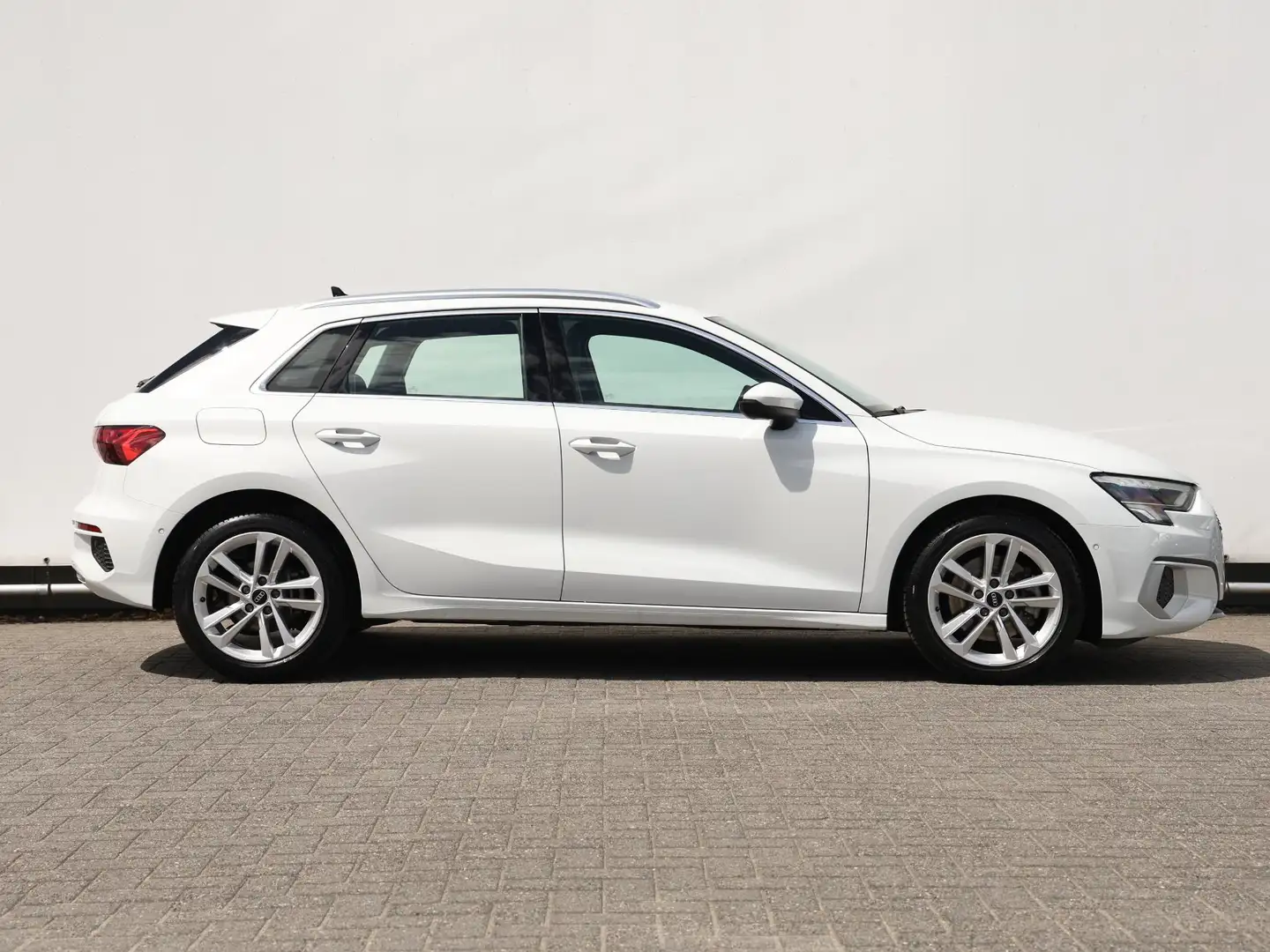 Audi A3 Sportback 35 TFSI Business edition 150pk | Keyless Wit - 2