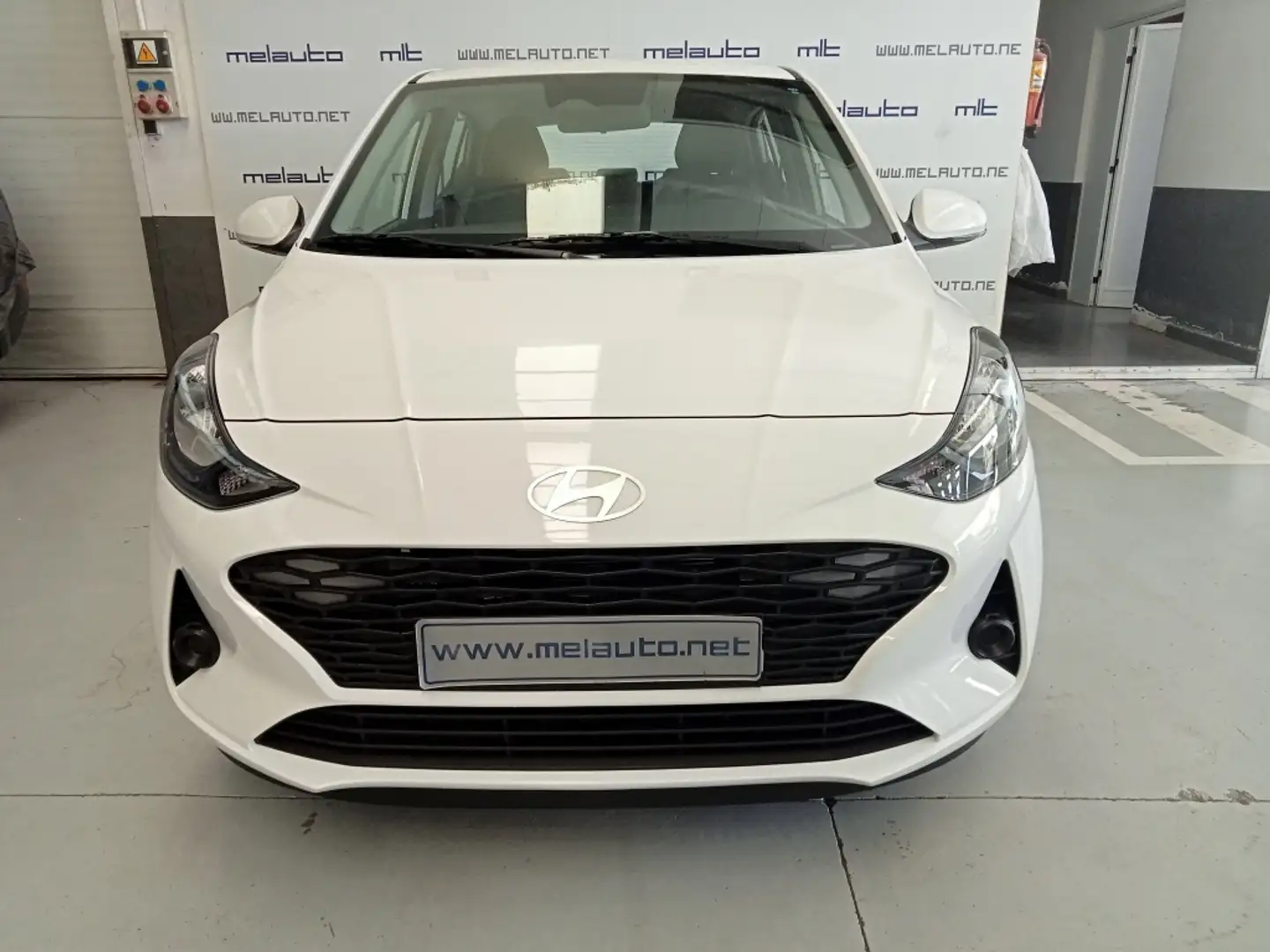 Hyundai i10 1.0 MPI Klass Blanco - 1