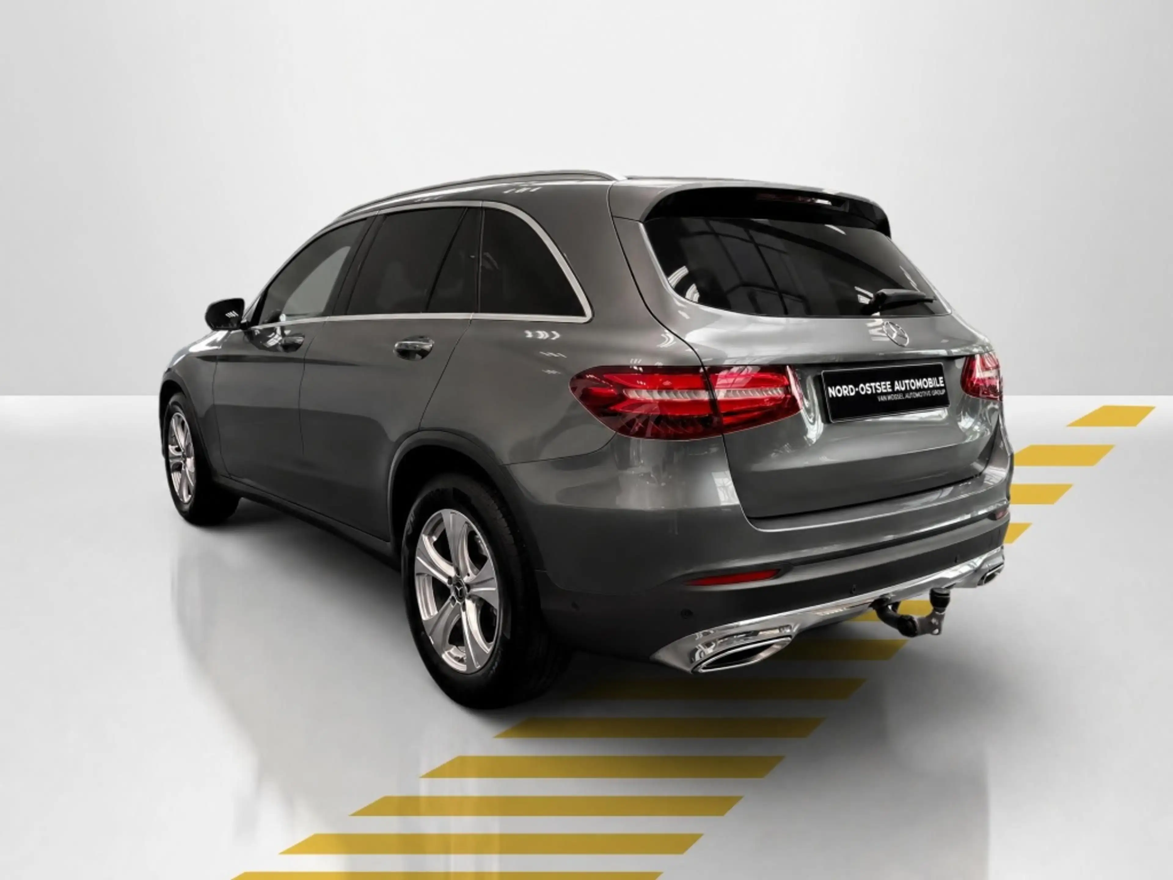 Mercedes-Benz GLC 250 4M EXCLUSIVE AHK LED 360° TOTWINKEL SHZ — photo 12