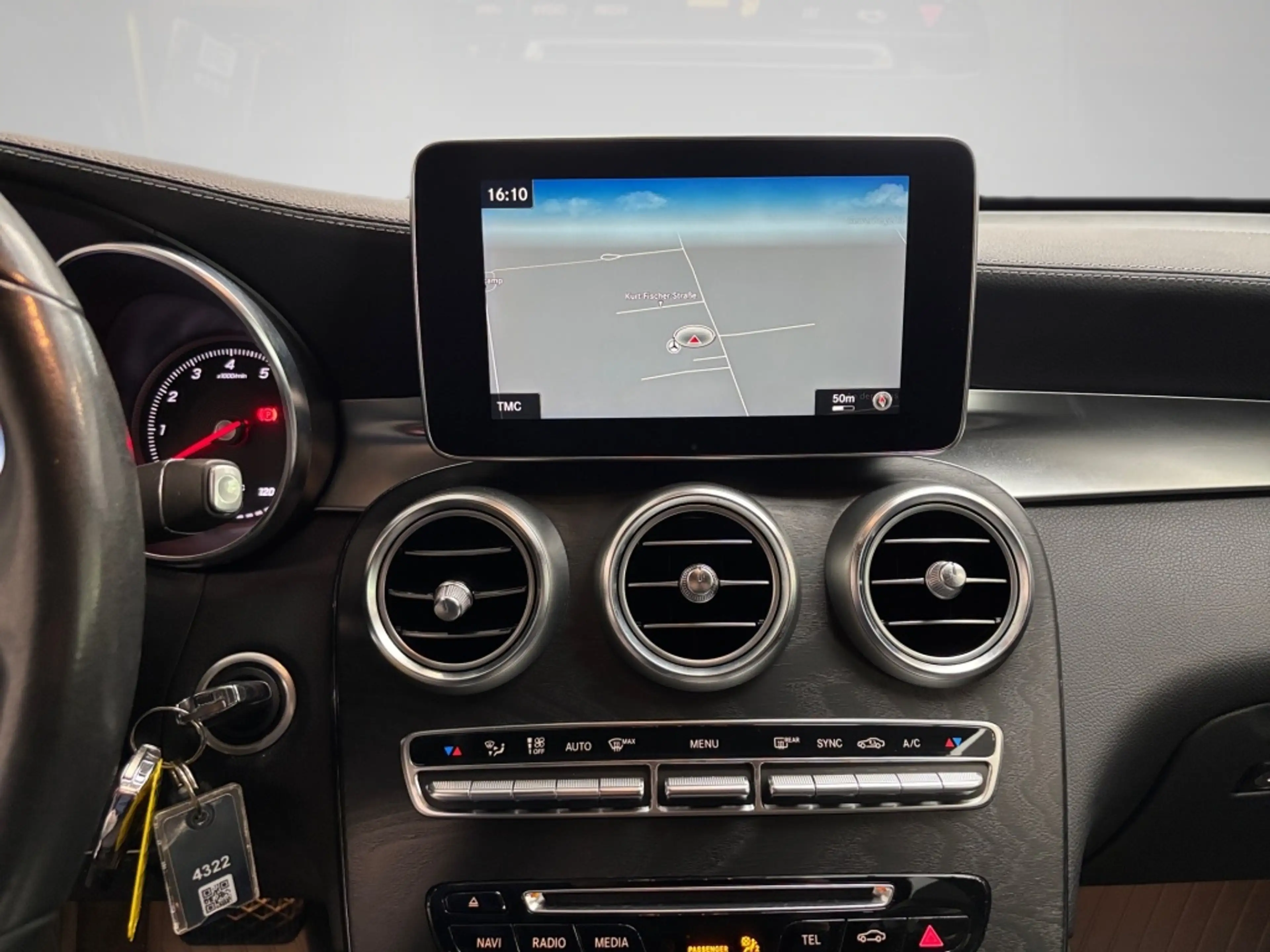 Mercedes-Benz GLC 250 4M EXCLUSIVE AHK LED 360° TOTWINKEL SHZ — photo 7