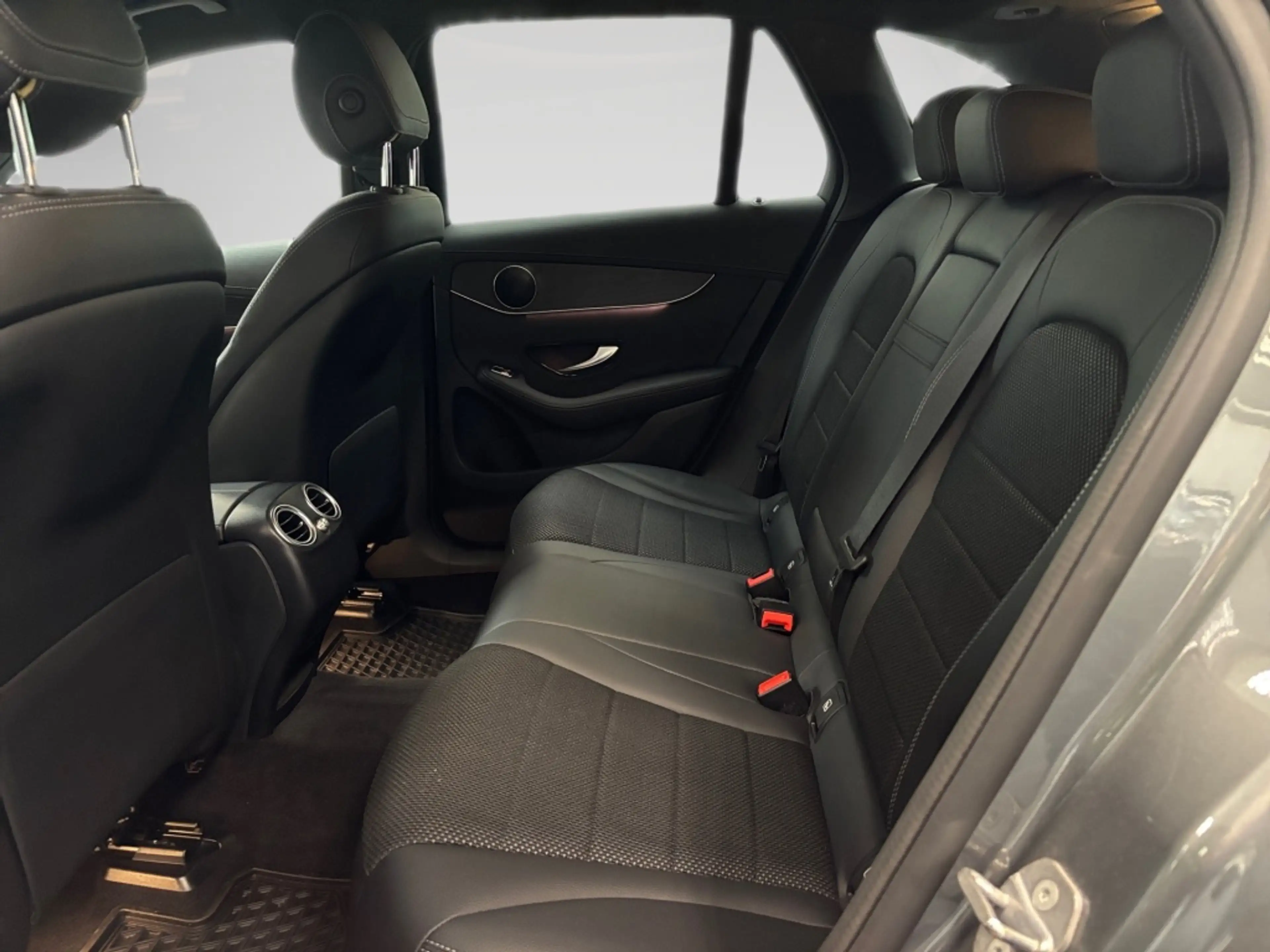 Mercedes-Benz GLC 250 4M EXCLUSIVE AHK LED 360° TOTWINKEL SHZ — photo 9