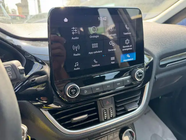 Ford Fiesta view 9