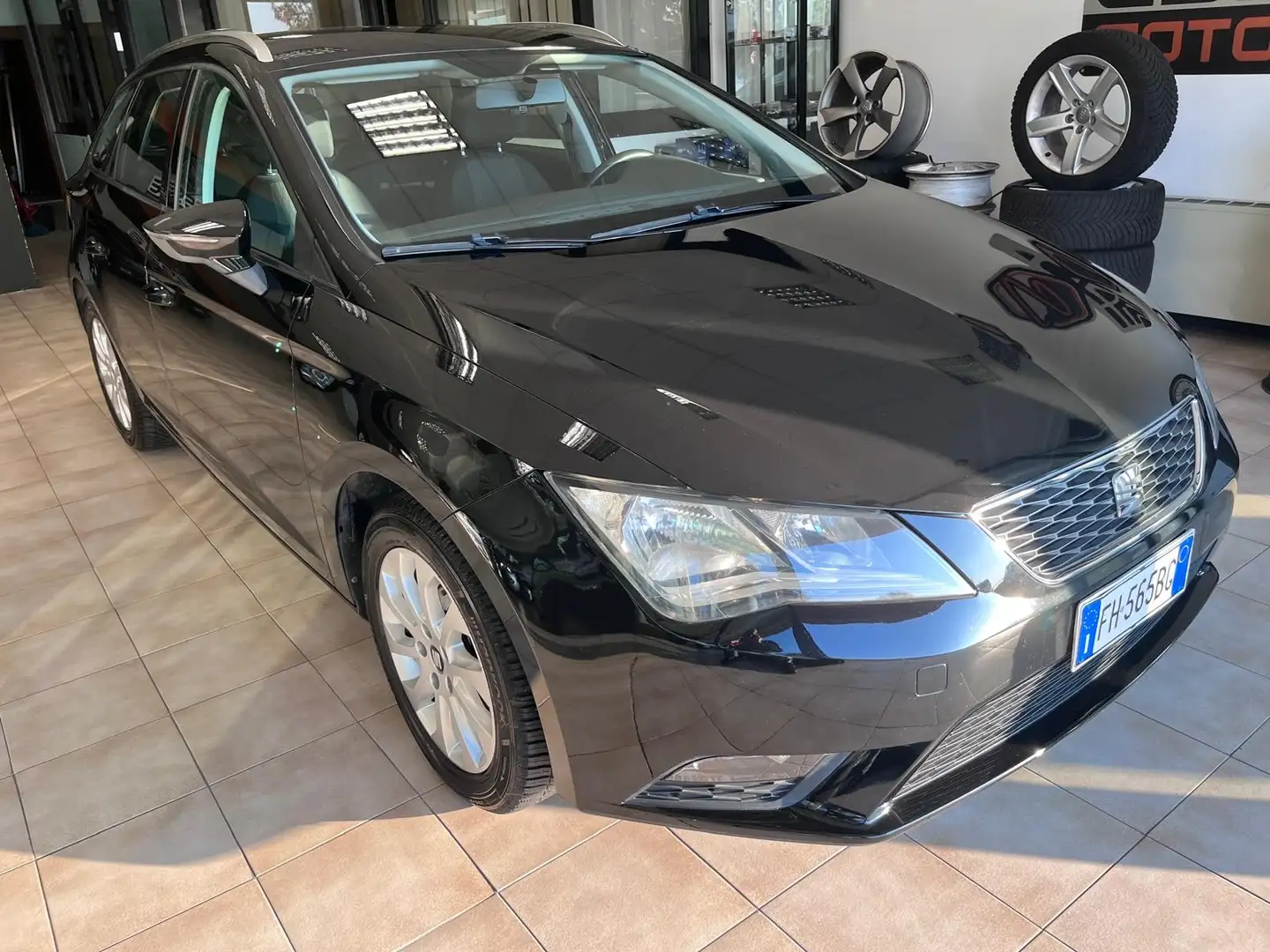 SEAT Leon ST 1.6 tdi cr Business High s&s 110cv Nero - 2