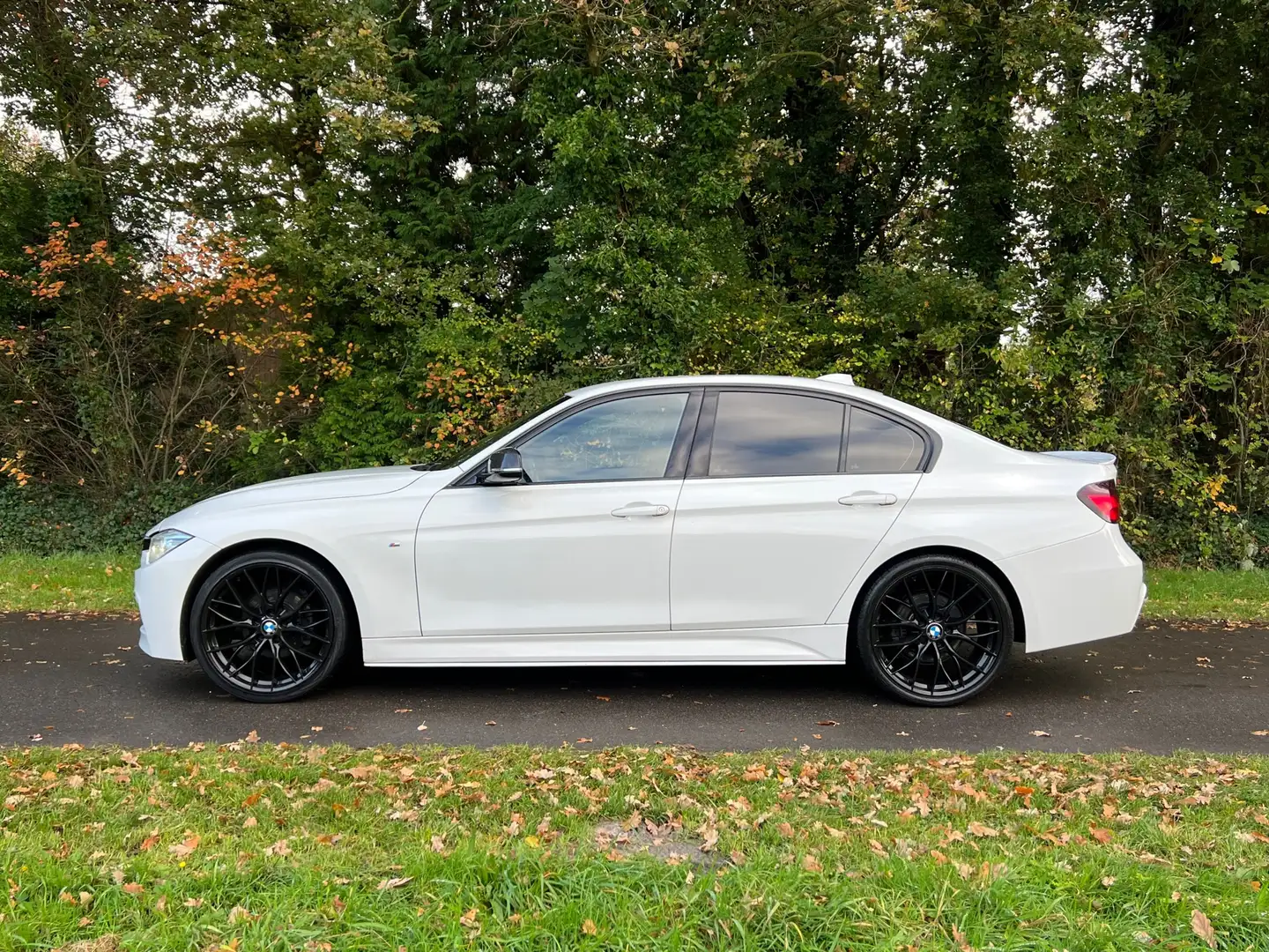 BMW 318 3-serie 318i | M-Sport | Carbon | Sportlstoelen| N Wit - 2