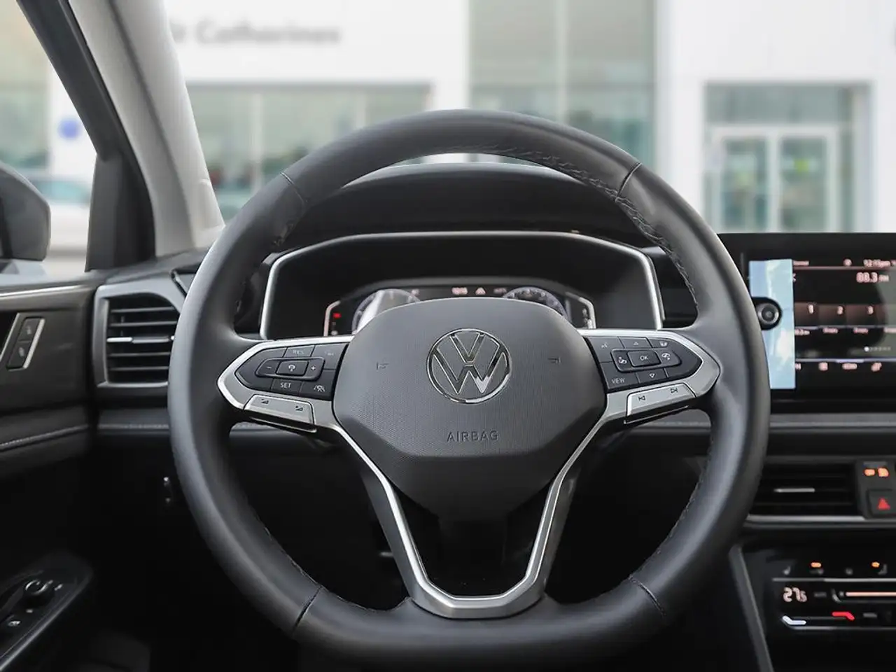 Volkswagen Taos снимка Volkswagen Taos
